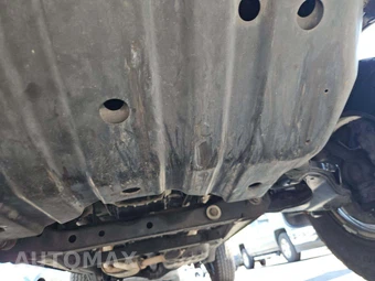 2004 Toyota Sequoia SR5 – miniatura 21