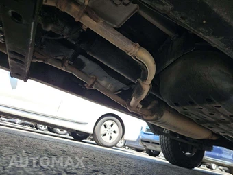 2004 Toyota Sequoia SR5 – miniatura 7