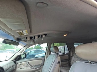 2004 Toyota Sequoia SR5 – miniatura 18