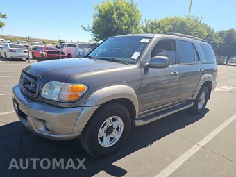 2004 Toyota Sequoia SR5