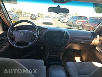 2004 Toyota Sequoia SR5 – miniatura 11