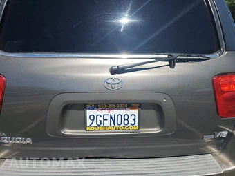 2004 Toyota Sequoia SR5 – miniatura 17