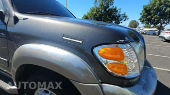 2004 Toyota Sequoia SR5 – miniatura 30