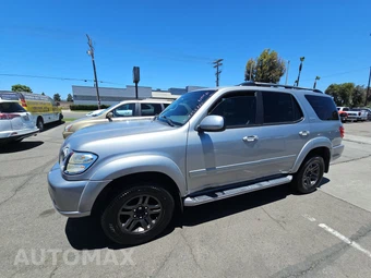 2004 Toyota Sequoia SR5