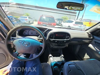 2004 Toyota Sequoia SR5 – miniatura 11