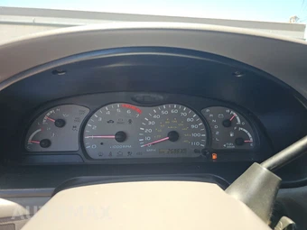 2004 Toyota Sequoia SR5 – miniatura 12