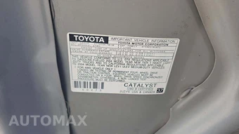 2004 Toyota Sequoia SR5 – miniatura 17