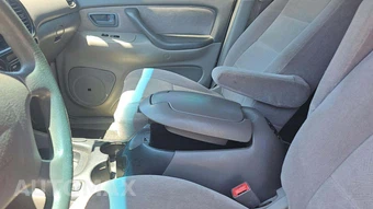 2004 Toyota Sequoia SR5 – miniatura 26