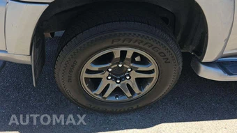 2004 Toyota Sequoia SR5 – miniatura 30