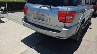 2004 Toyota Sequoia SR5 – miniatura 32