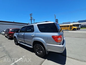 2004 Toyota Sequoia SR5 – miniatura 6