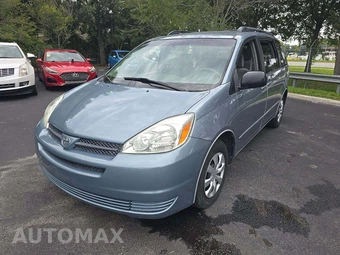 2004 Toyota Sienna CE 7-Passenger 119.3" WB