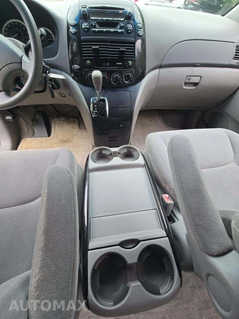 2004 Toyota Sienna CE 7-Passenger 119.3" WB - miniatura 10