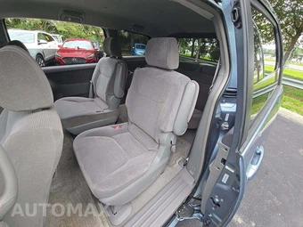 2004 Toyota Sienna CE 7-Passenger 119.3" WB - miniatura 13