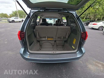 2004 Toyota Sienna CE 7-Passenger 119.3" WB - miniatura 15