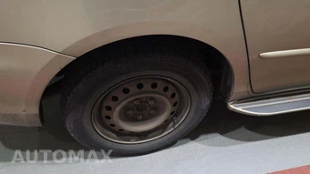 2004 Toyota Sienna CE 7-Passenger 119.3" WB – miniatura 26