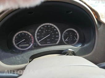 2004 Toyota Sienna LE 119.3" WB – miniatura 12