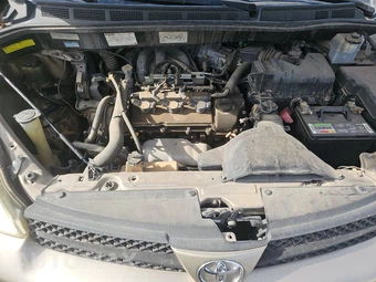 2004 Toyota Sienna LE 119.3" WB – miniatura 15