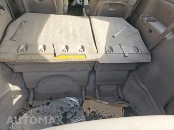 2004 Toyota Sienna LE 119.3" WB – miniatura 16