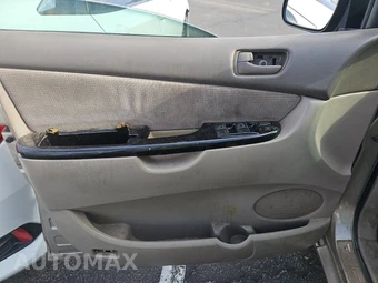 2004 Toyota Sienna LE 119.3" WB – miniatura 9