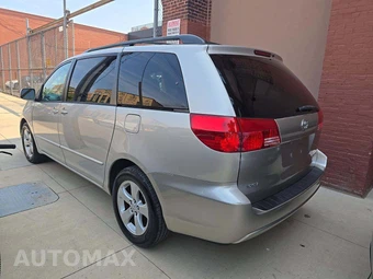2004 Toyota Sienna XLE Limited 119.3" WB - miniatura 3