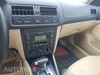 2004 Volkswagen Jetta Sedan GLS - miniatura 11