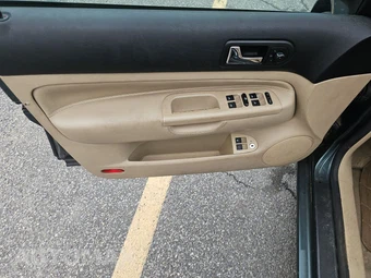 2004 Volkswagen Jetta Sedan GLS - miniatura 9