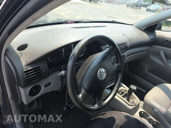 2004 Volkswagen Passat Sedan GLS – miniatura 11