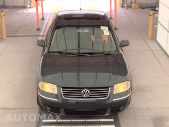 2004 Volkswagen Passat Sedan GLS – miniatura 2