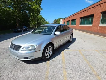 2004 Volkswagen Phaeton V8