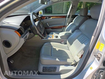 2004 Volkswagen Phaeton V8 – miniatura 3