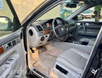 2004 Volkswagen Touareg – miniatura 12