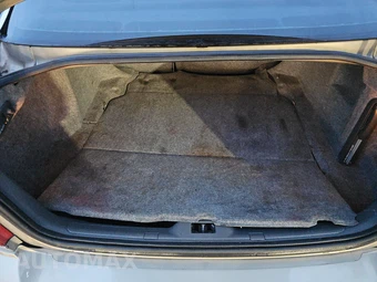 2004 Volvo S80 2.5T w/Moonroof – miniatura 16