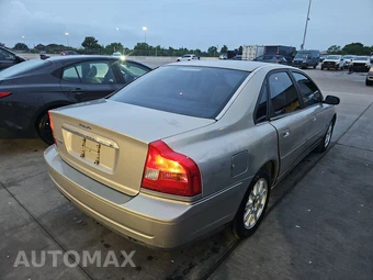 2004 Volvo S80 2.5T w/Moonroof – miniatura 4