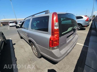 2004 Volvo XC70 w/Moonroof - miniatura 2