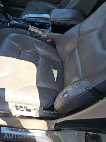 2004 Volvo XC70 w/Moonroof - miniatura 22