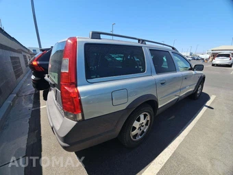 2004 Volvo XC70 w/Moonroof - miniatura 3