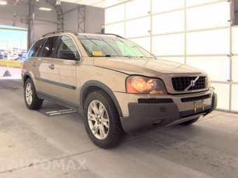 2004 Volvo XC90 2.5T w/Moonroof & 3rd Row – miniatura 3