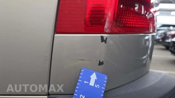 2004 Volvo XC90 2.5T w/Moonroof & 3rd Row – miniatura 33