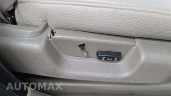 2004 Volvo XC90 2.5T w/Moonroof & 3rd Row – miniatura 36