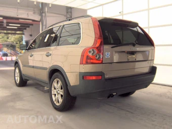 2004 Volvo XC90 2.5T w/Moonroof & 3rd Row – miniatura 6