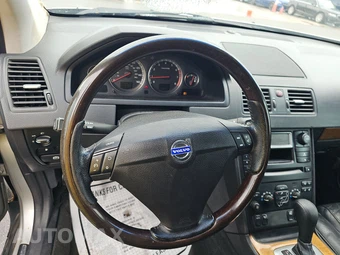2004 Volvo XC90 T6 w/Sunroof – miniatura 10