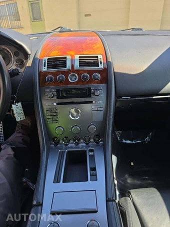 2005 Aston Martin DB9 Coupe - miniatura 10