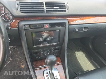 2005 Audi A4 3.0 Sedan – miniatura 11