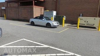 2005 Audi S4 Base - miniatura 2