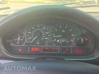 2005 BMW 3 Series Sedan 325xi – miniatura 9
