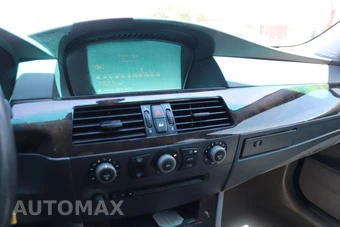 2005 BMW 5 Series Sedan 525i - miniatura 10