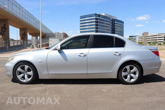 2005 BMW 5 Series Sedan 525i - miniatura 2