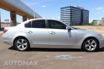 2005 BMW 5 Series Sedan 525i - miniatura 5