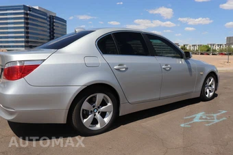 2005 BMW 5 Series Sedan 525i - miniatura 6